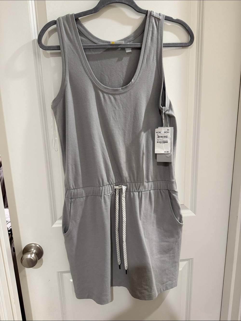 🆕 with tags!! Women’s ZELLA Sleeveless Gray One-Piece Romper with Drawstring.